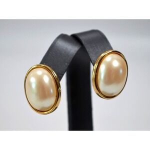 Vintage Gold Tone Post Pierced Earrings w/‎ White Oval Center